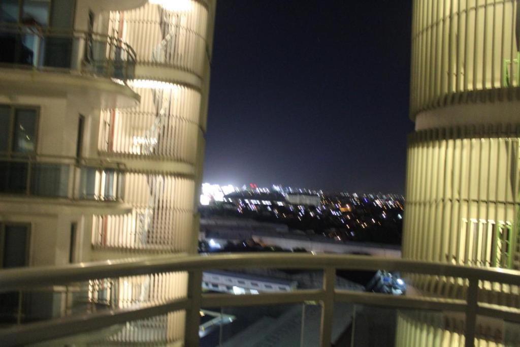 Azure Urban Resort A3 Near Airport Mall With Balcony Wavepool มะนิลา ภายนอก รูปภาพ